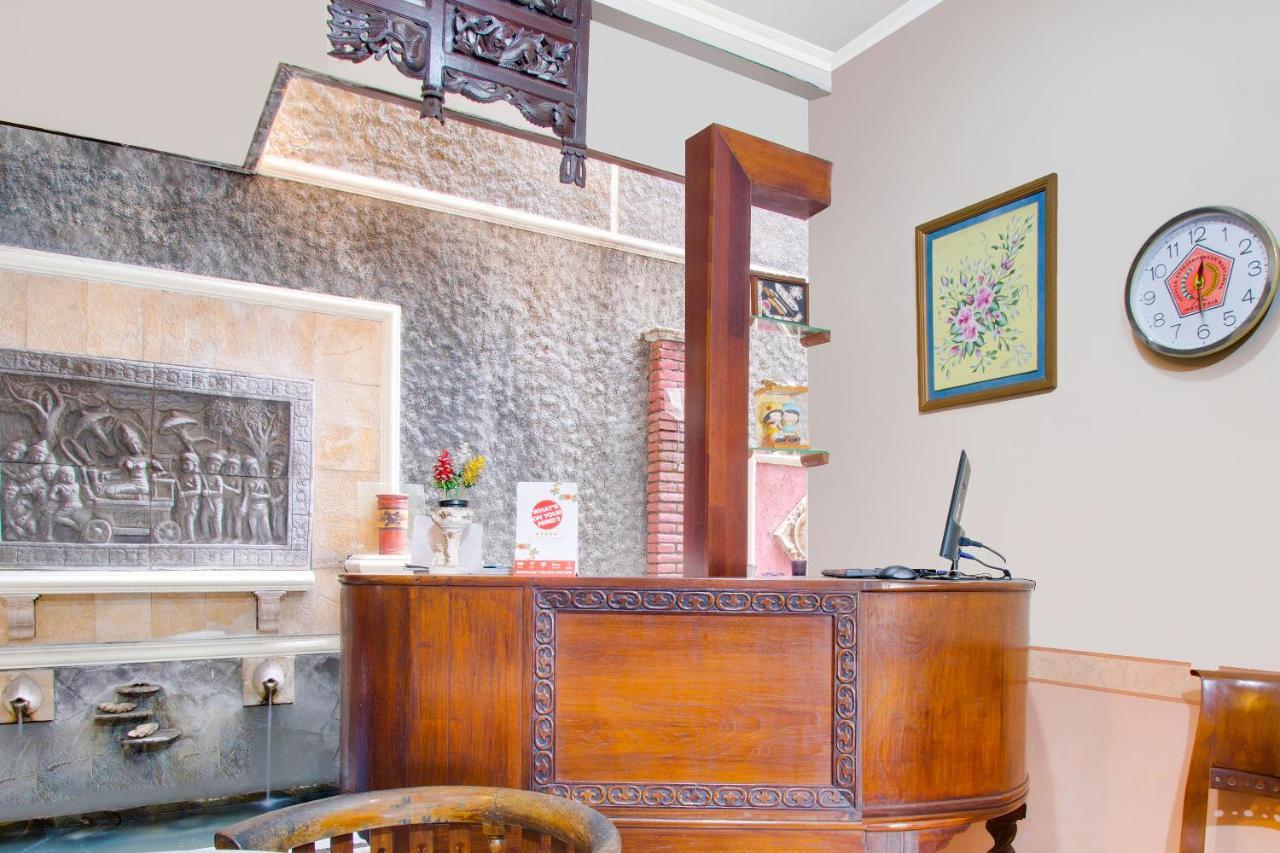 Oyo 3217 The Ts Homestay Malang Eksteriør bilde